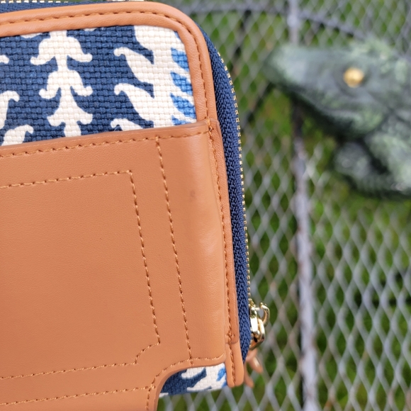 Spartina 449 Leather Wallet Crossbody bag - Picture 4 of 10